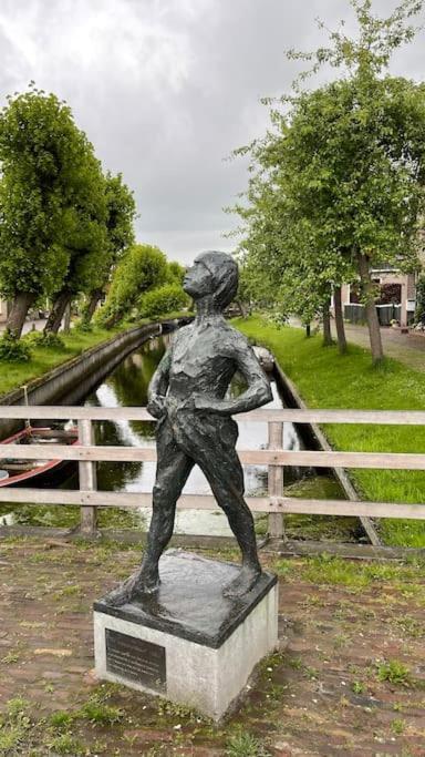 Puur Eastermar - Monumentaal, Authentiek En Luxe Koetshuis Aan Open Vaarwater Met Jacuzzi En Sauna Oostermeer Zewnętrze zdjęcie